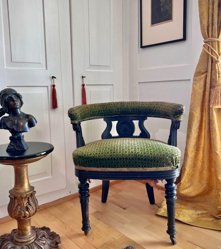 Ebonised Library Chair – Vintage British Find – Brocante Lake Zürich British library chair with ebonised frame, sourced in the UK, mid-restoration with outdated upholstery