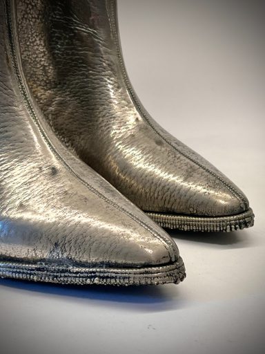Pair of Metal Boot Sculptures by Dora Metalworks, Turkey – Marked DORA TURKMALL