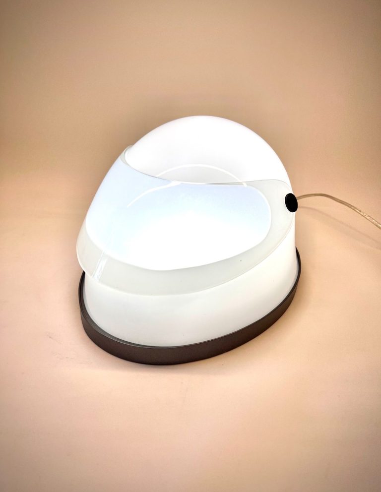 gamma3-prototype-helmet-visor-desk-lamp-italy-1970s-collectors-piece Rare Gamma3 prototype desk lamp shaped like a motorbike helmet with adjustable glass visor – Italian design 1970s, collector’s piece