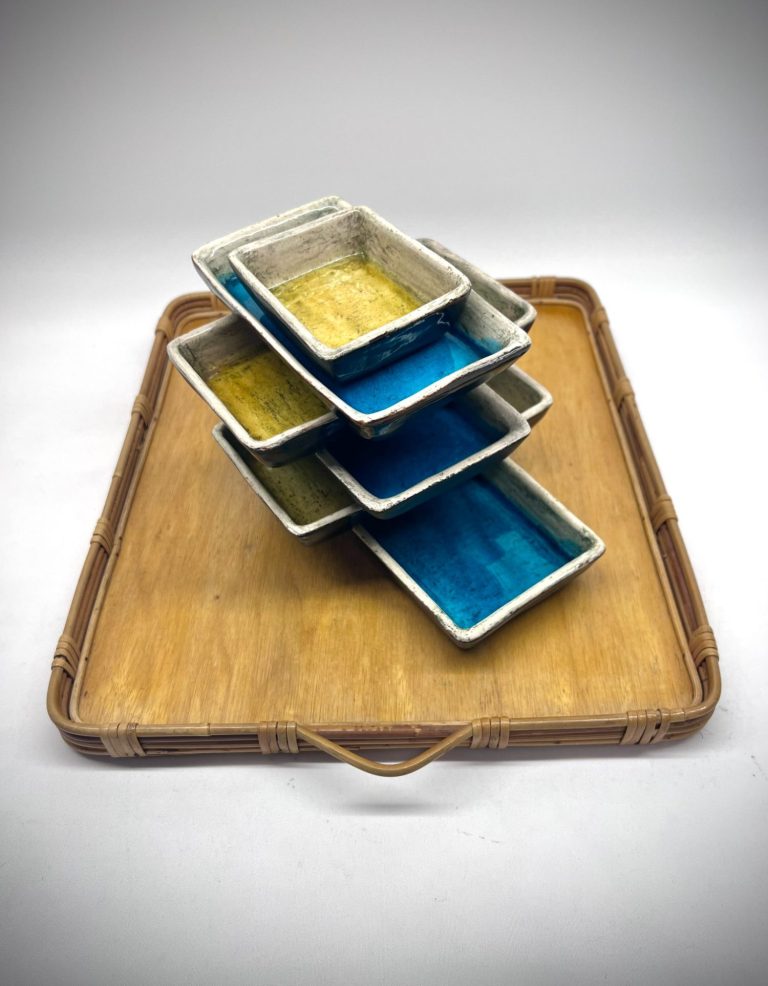 Swineside “Geisha Girl” Novelty Teapot with Six Cups, England, c. late 1980s – early 1990s Swineside “Geisha Girl” Novelty Teapot with Six Cups, England, c. late 1980s – early 1990s