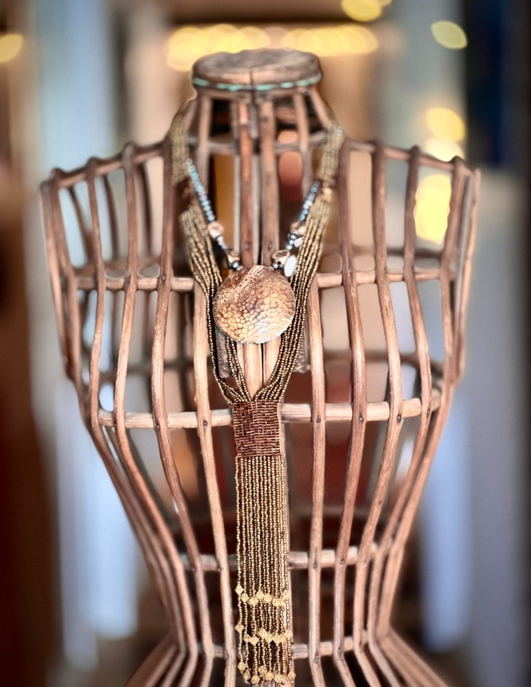 Wicker Dressmaker’s Mannequin – Crinoline Form, c. 1900 Antique wicker dress form with corseted bust and crinoline base, freestanding mannequin, c. 1900
