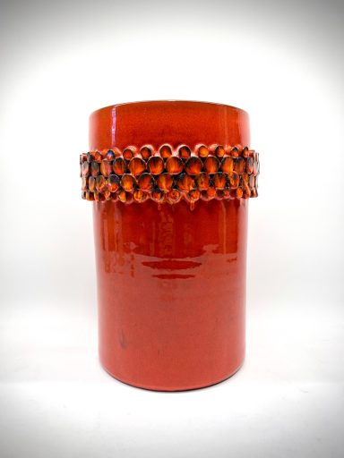 Ceramano Ceralux vase by Hans Welling, 1960s West German studio pottery with red glaze and relief band, signed on the base.